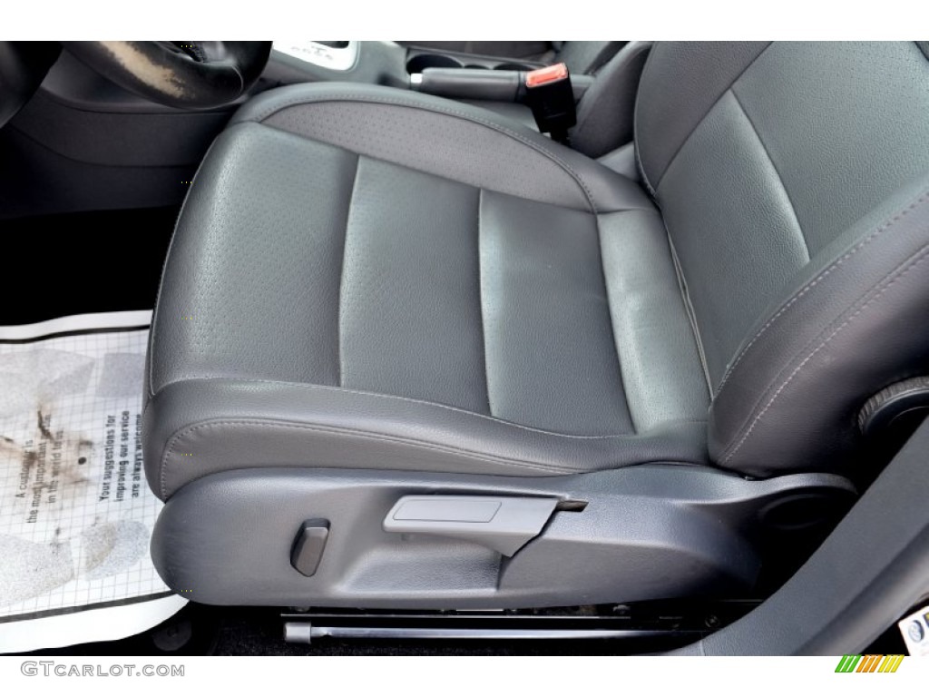 2008 Volkswagen Jetta SE Sedan Front Seat Photo #102262605