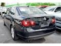 Black - Jetta SE Sedan Photo No. 52