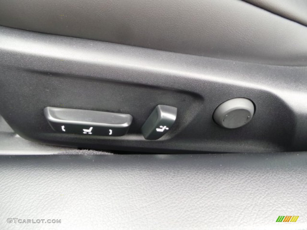 2015 Lexus RC 350 Controls Photo #102266999