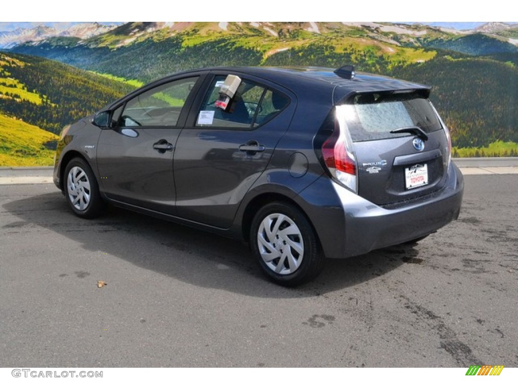 2015 Prius c Two - Magnetic Gray Metallic / Dark Blue/Gray photo #3