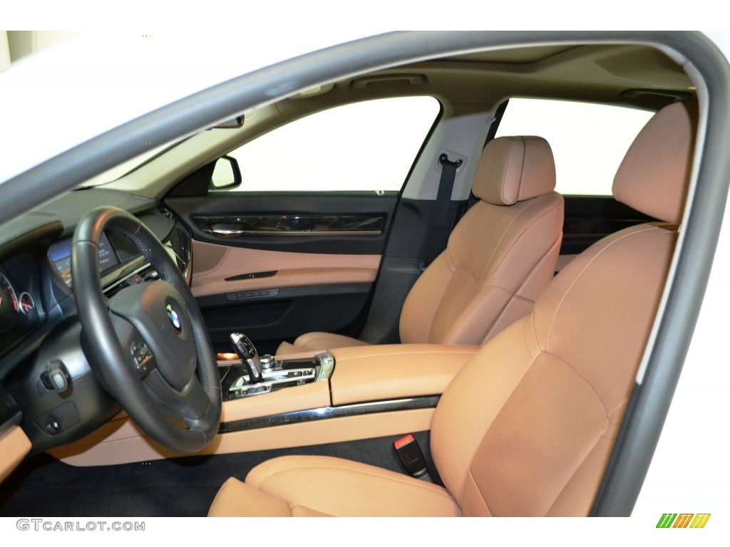 2012 BMW 7 Series 740Li Sedan Front Seat Photos