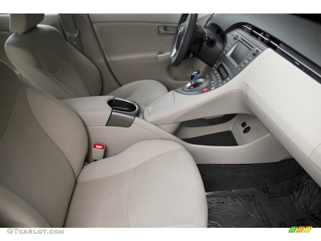 2012 Prius 3rd Gen Two Hybrid - Black / Bisque photo #17