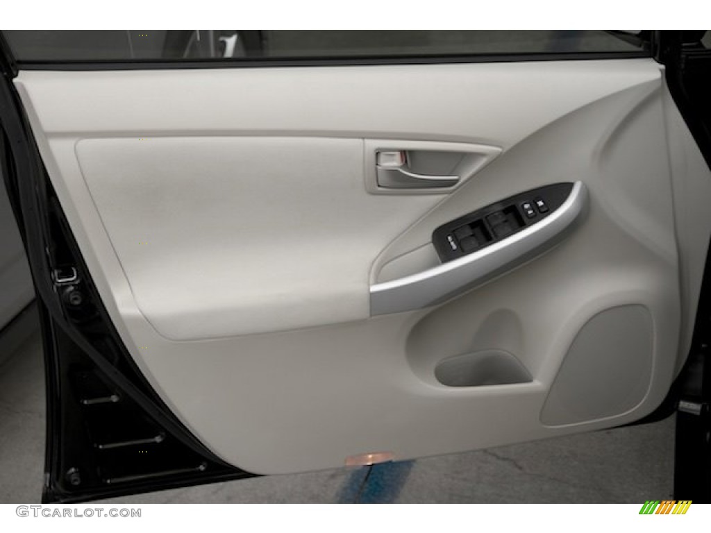 2012 Prius 3rd Gen Two Hybrid - Black / Bisque photo #22