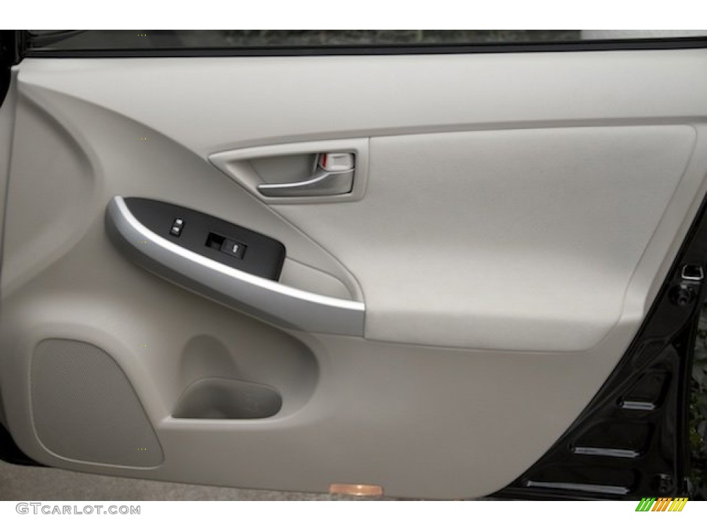 2012 Prius 3rd Gen Two Hybrid - Black / Bisque photo #25