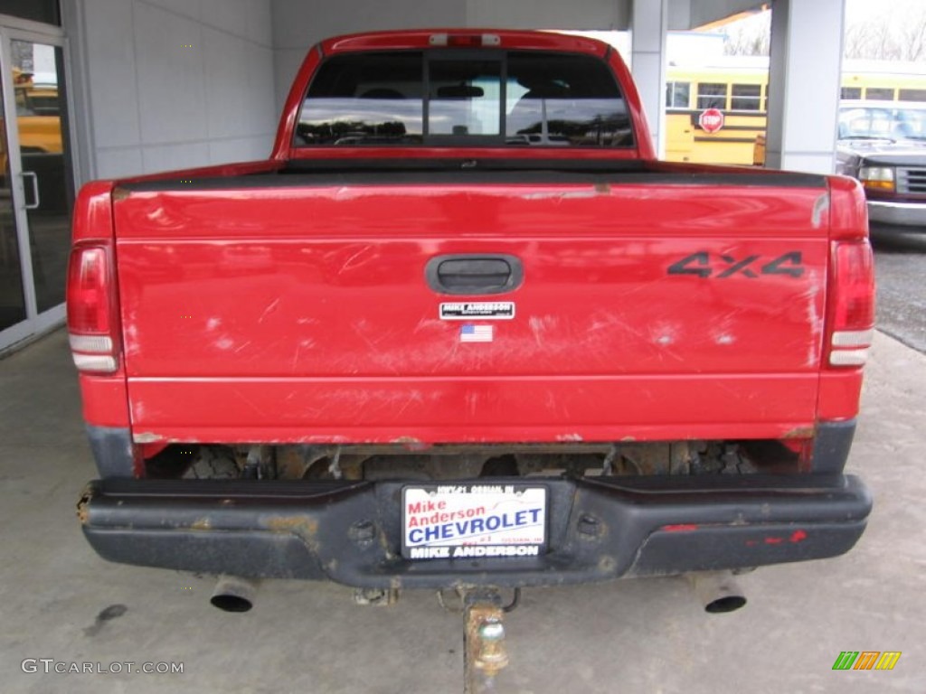 1999 Dakota Sport Extended Cab 4x4 - Metallic Red / Mist Gray photo #16