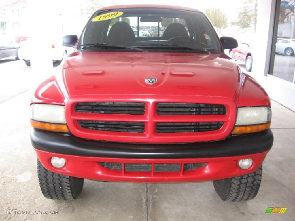 1999 Dakota Sport Extended Cab 4x4 - Metallic Red / Mist Gray photo #24