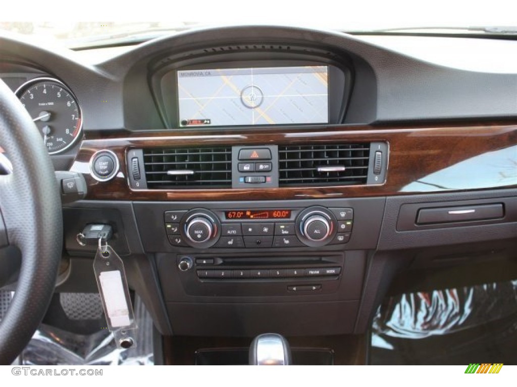 2012 BMW 3 Series 335i Convertible Controls Photos