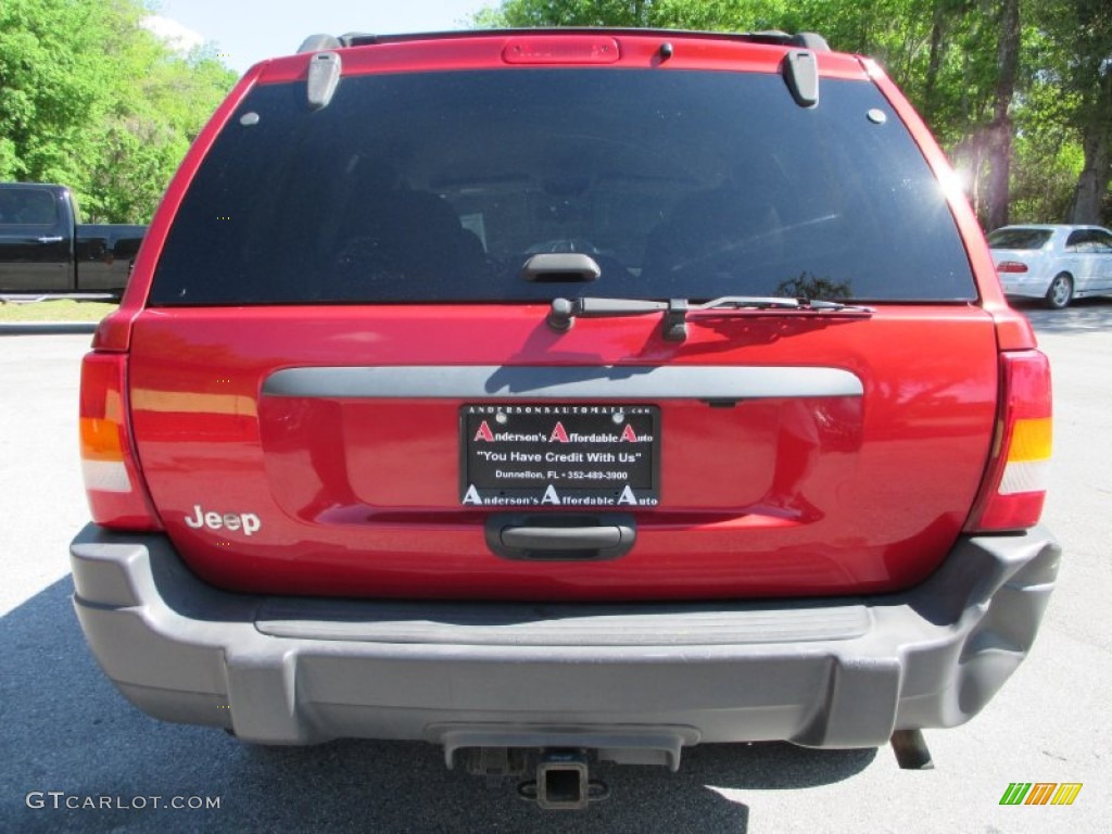 2004 Grand Cherokee Laredo - Inferno Red Pearl / Dark Slate Gray photo #4