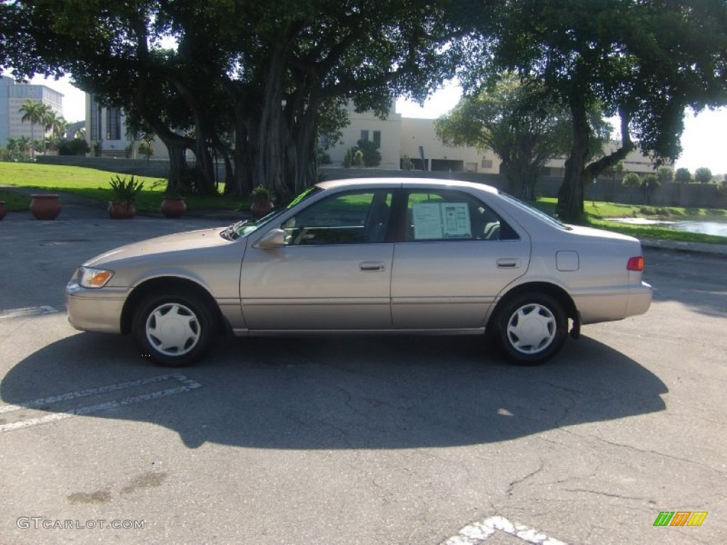 2000 Camry CE - Champagne / Oak photo #2
