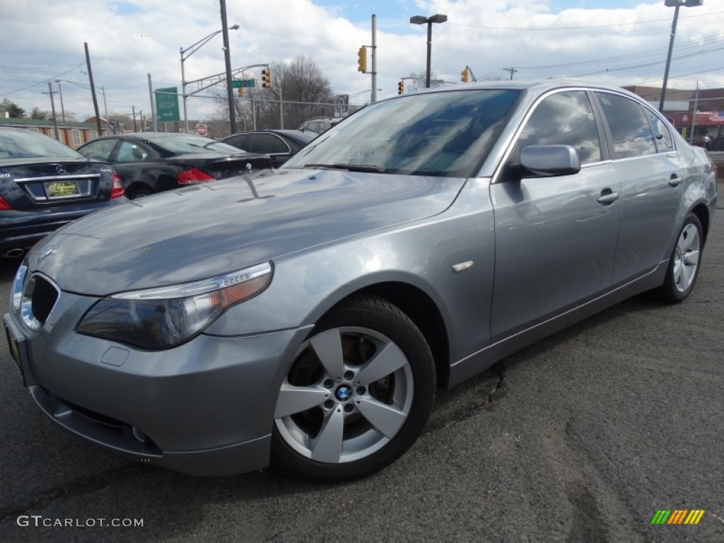 2006 5 Series 525xi Sedan - Silver Grey Metallic / Grey photo #1