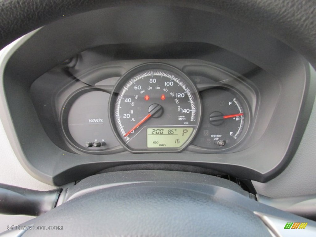 2015 Toyota Yaris 3-Door LE Gauges Photo #102290705