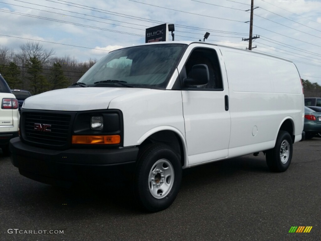 Summit White GMC Savana Van