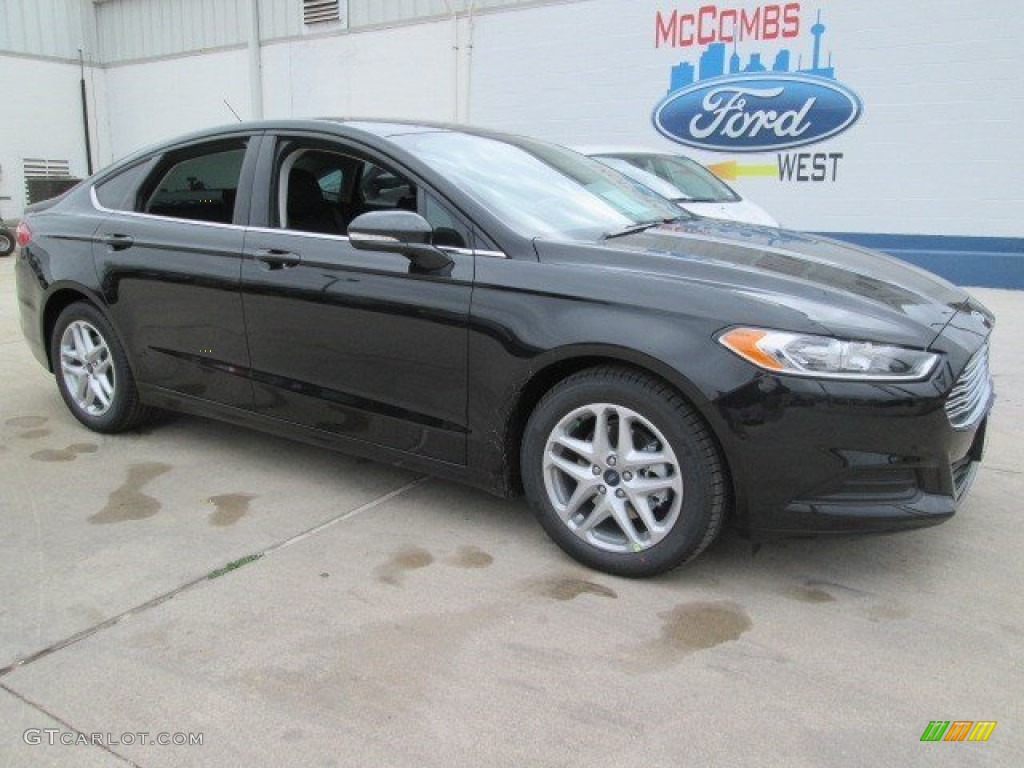2015 Fusion SE - Tuxedo Black Metallic / Charcoal Black photo #1