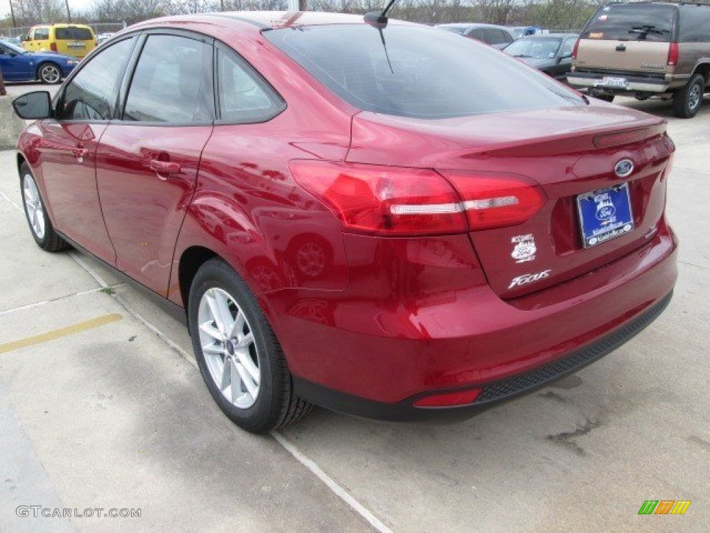 2015 Focus SE Sedan - Ruby Red Metallic / Medium Light Stone photo #7