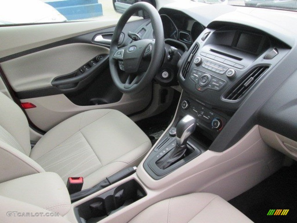 2015 Focus SE Sedan - Ruby Red Metallic / Medium Light Stone photo #14