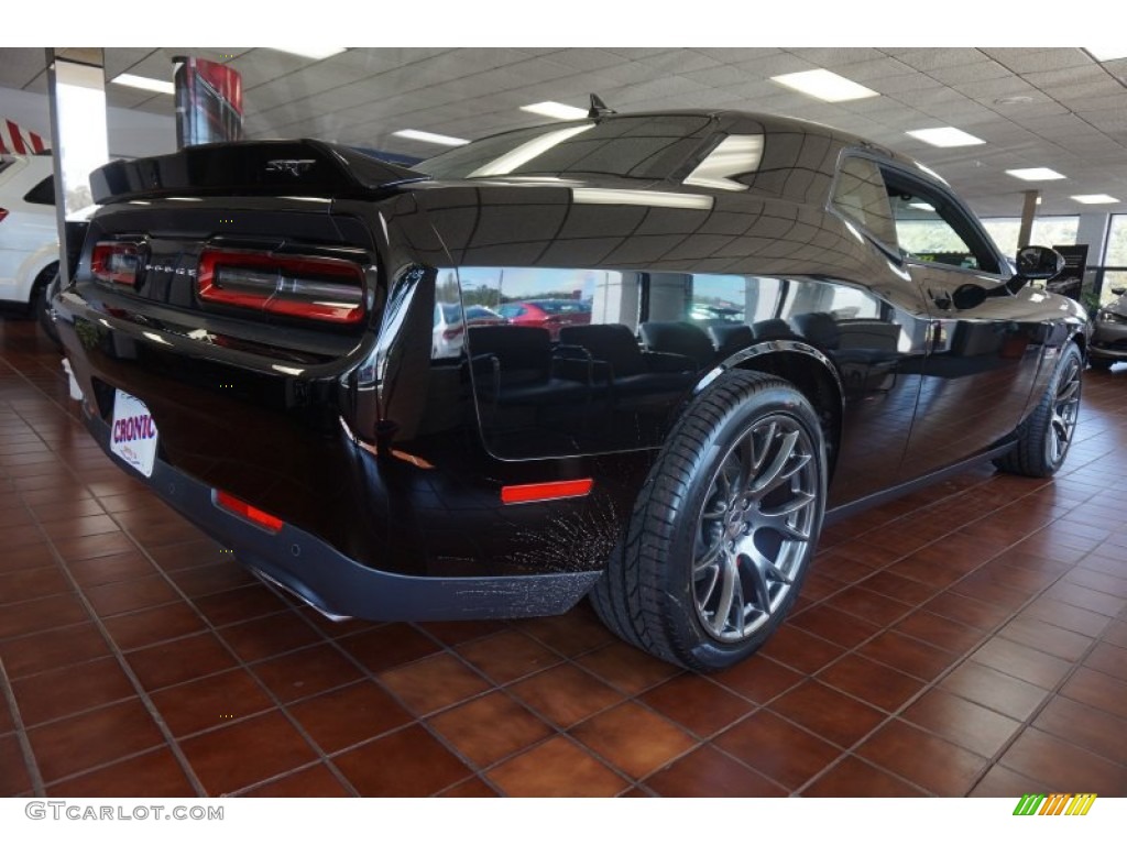 2015 Challenger SRT 392 - Pitch Black / Black photo #5