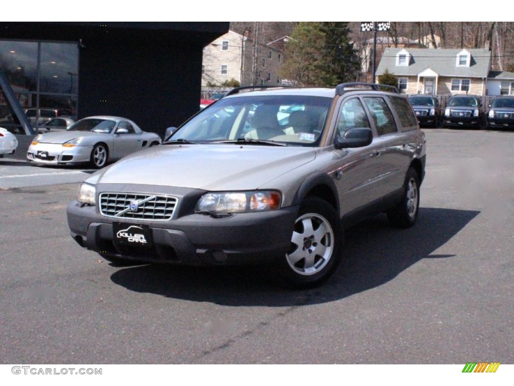 2001 V70 XC AWD - Ash Gold Metallic / Beige photo #3