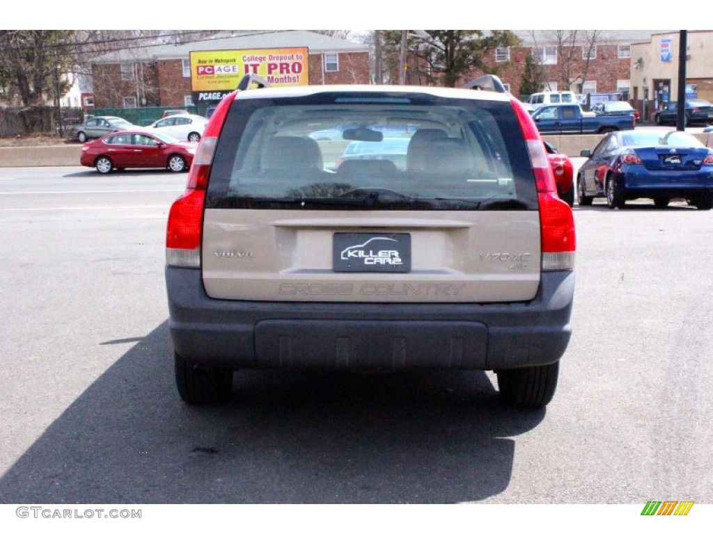 2001 V70 XC AWD - Ash Gold Metallic / Beige photo #6
