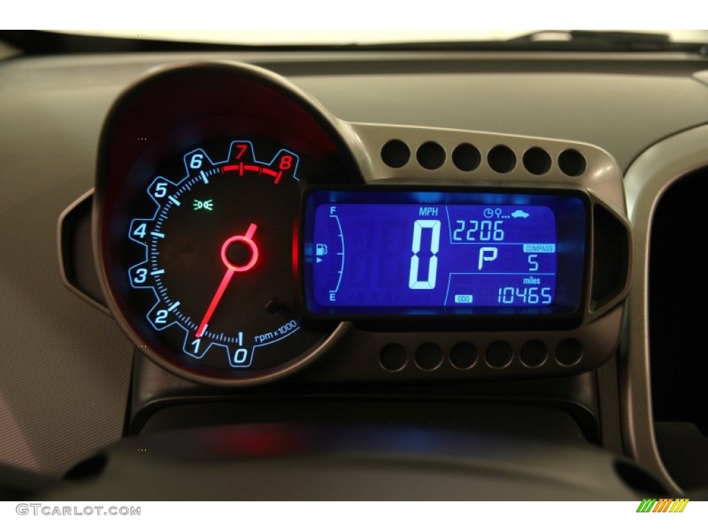 2014 Chevrolet Sonic LT Sedan Gauges Photos