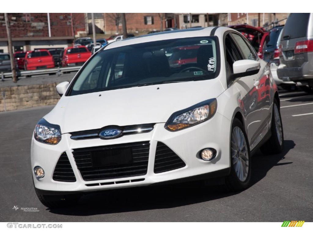 2014 Focus Titanium Hatchback - White Platinum / Charcoal Black photo #2