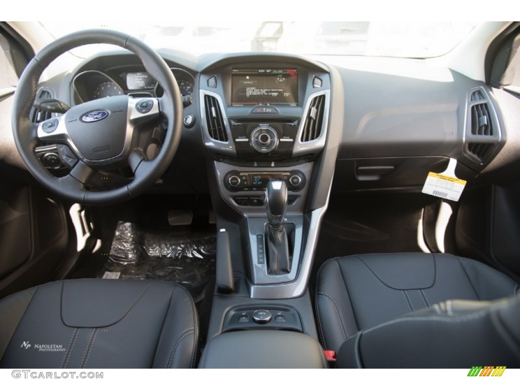 2014 Focus Titanium Hatchback - White Platinum / Charcoal Black photo #7