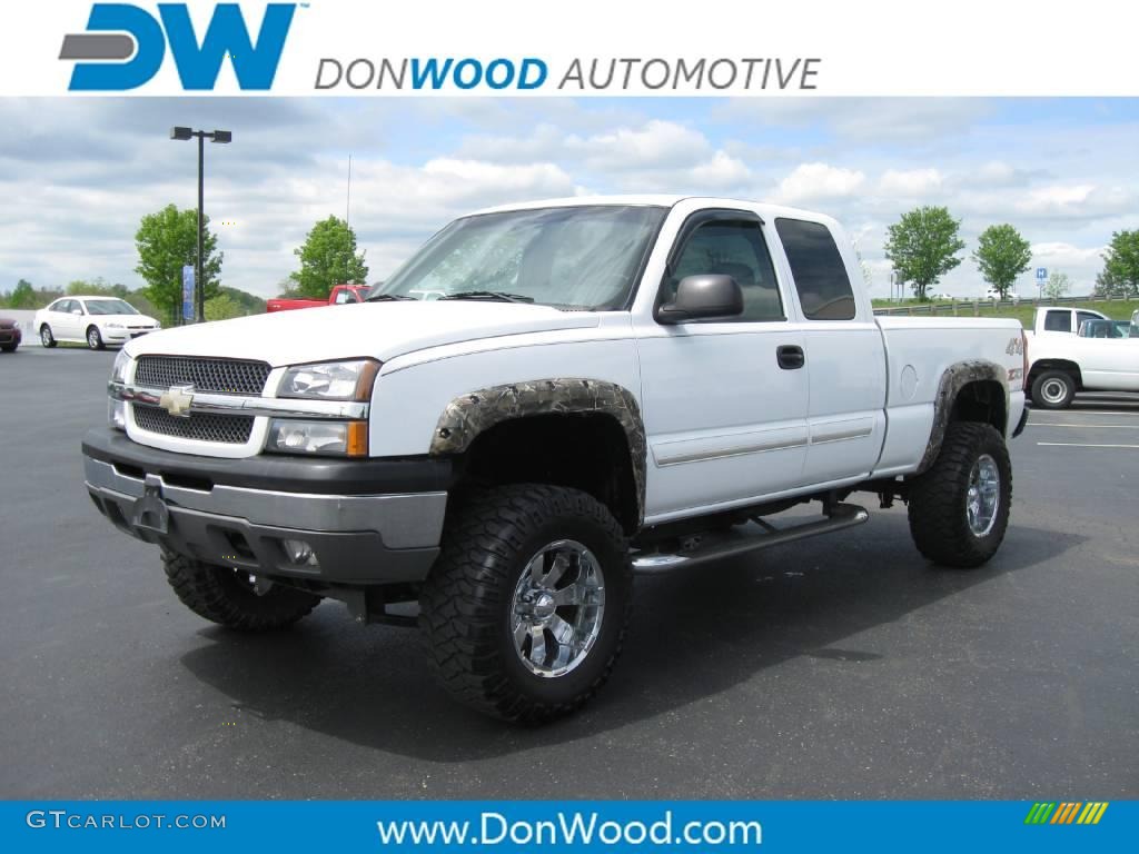 2003 Silverado 1500 Z71 Extended Cab 4x4 - Summit White / Dark Charcoal photo #1