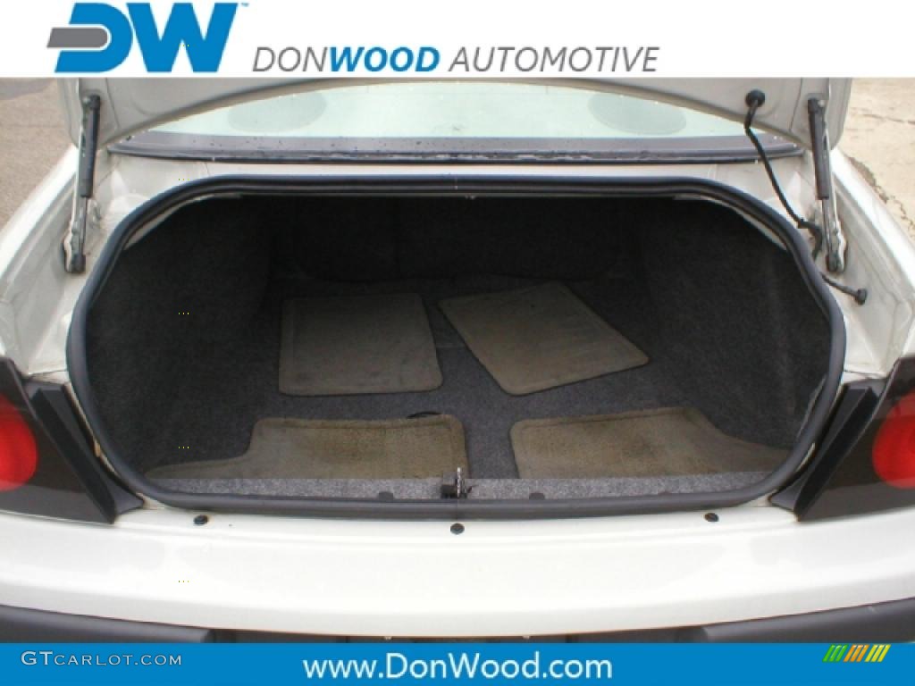 2004 Impala Police - White / Neutral Beige photo #8