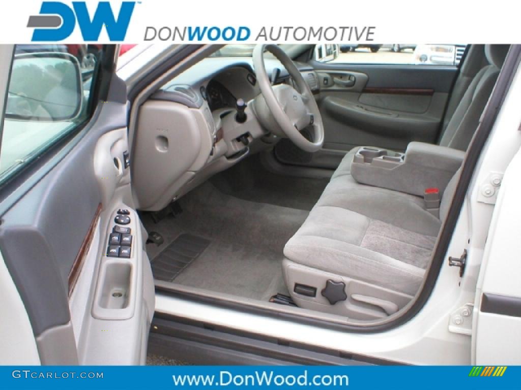 2004 Impala Police - White / Neutral Beige photo #11