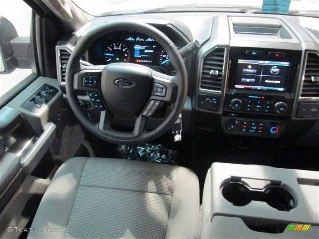 2015 F150 XLT SuperCrew - Oxford White / Medium Earth Gray photo #11