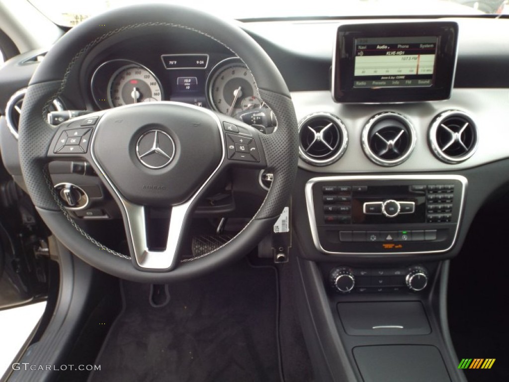 2015 Mercedes-Benz GLA 250 4Matic Black Dashboard Photo #102326383