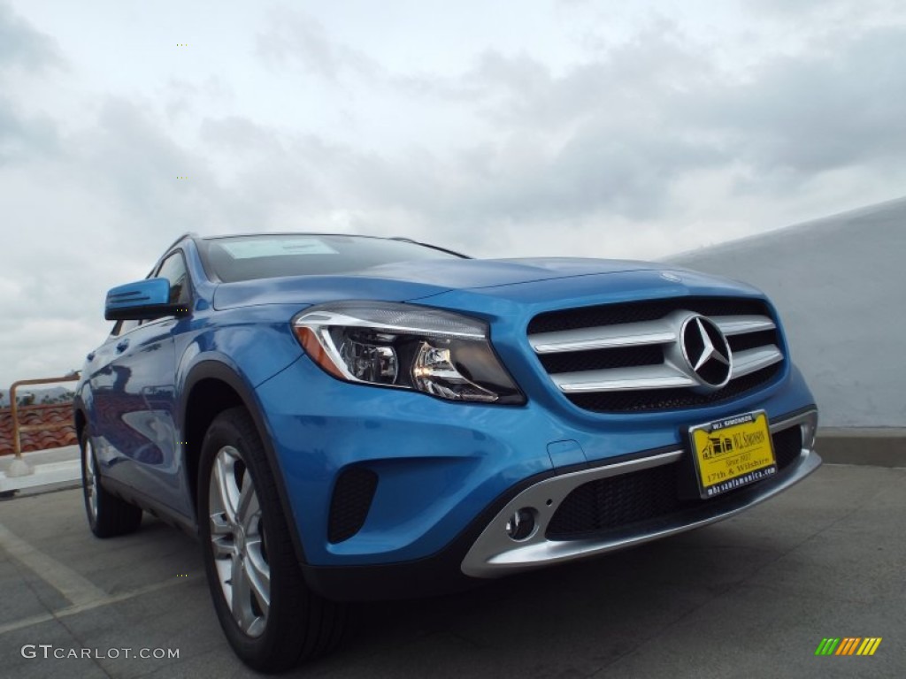 2015 GLA 250 4Matic - South Seas Blue Metallic / Beige photo #11