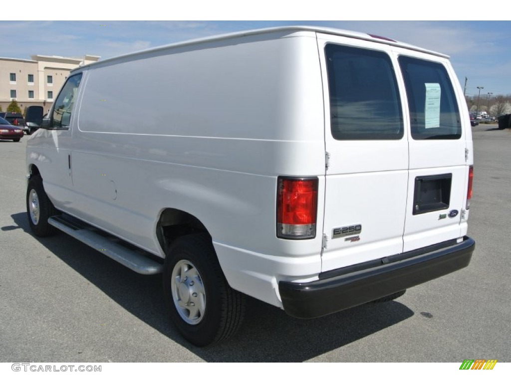 2014 E-Series Van E250 Cargo Van - Oxford White / Medium Flint photo #4