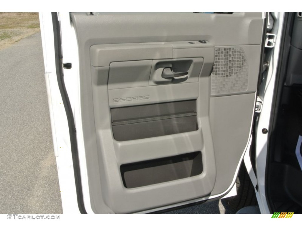 2014 E-Series Van E250 Cargo Van - Oxford White / Medium Flint photo #11
