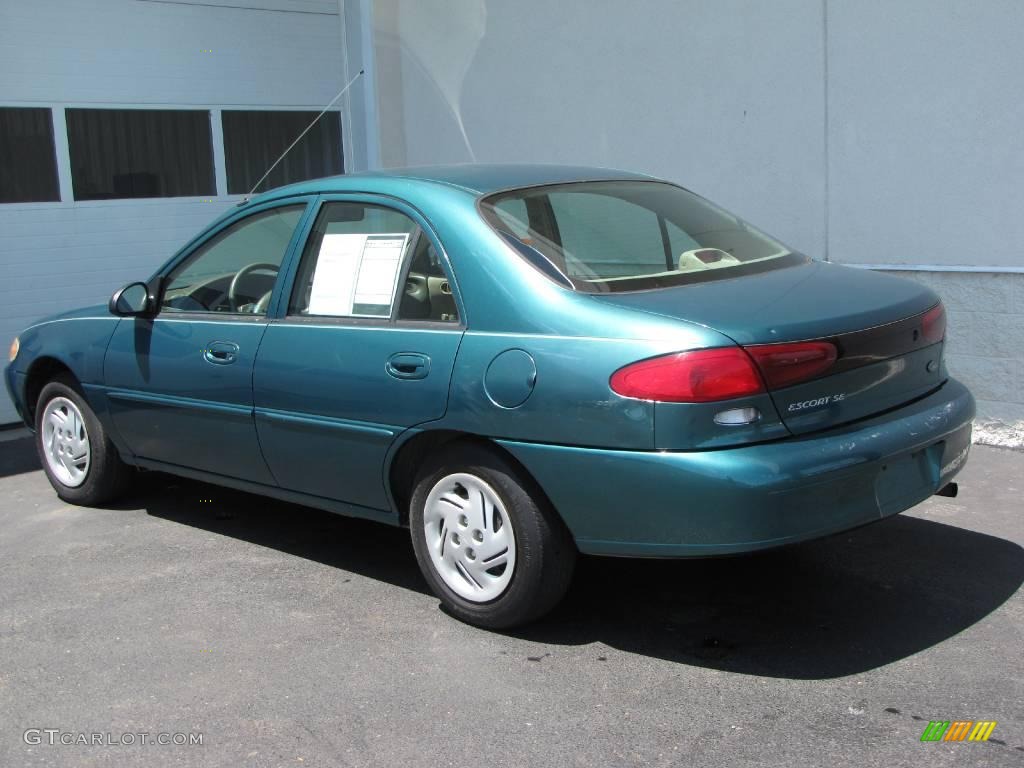 1998 Escort SE Sedan - Light Pine Green Metallic / Beige photo #2