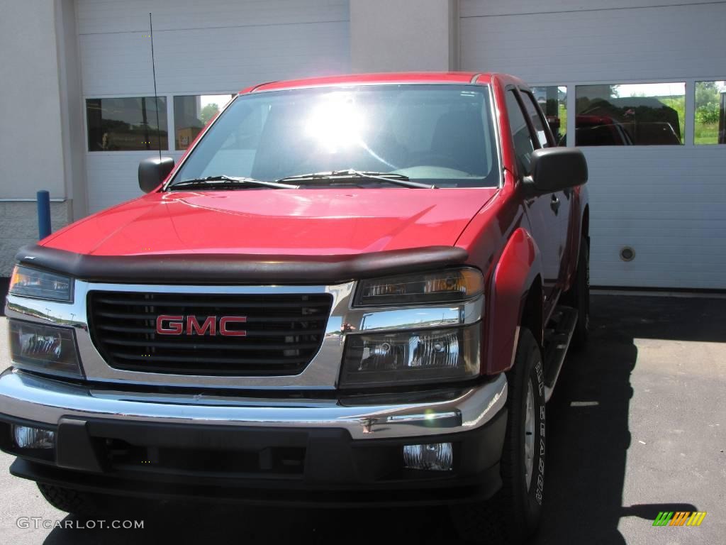 2005 Canyon SLE Crew Cab 4x4 - Cherry Red Metallic / Dark Pewter photo #6