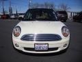 Pepper White - Cooper Clubman Photo No. 2