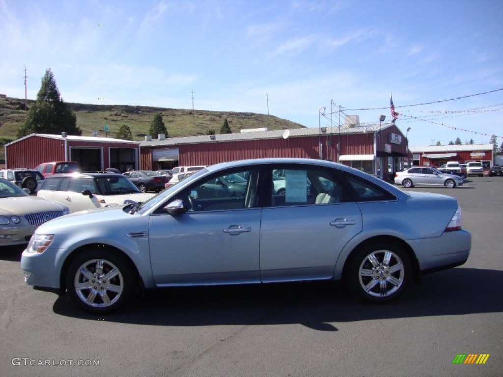 2009 Taurus Limited - Light Ice Blue Metallic / Camel photo #4