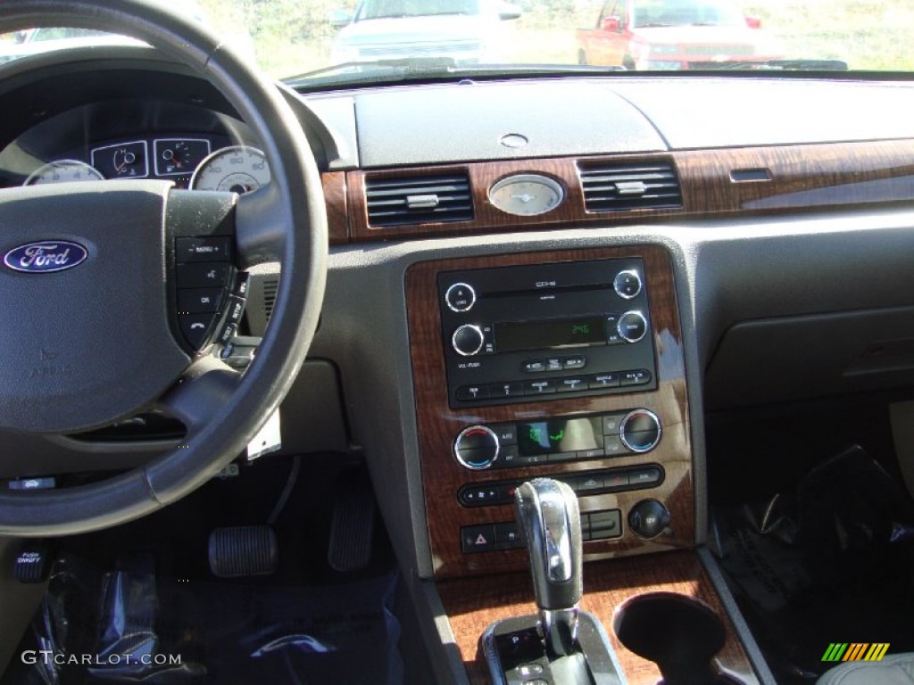 2009 Taurus Limited - Light Ice Blue Metallic / Camel photo #13