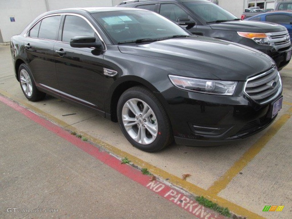 2015 Taurus SEL - Tuxedo Black Metallic / Charcoal Black photo #1