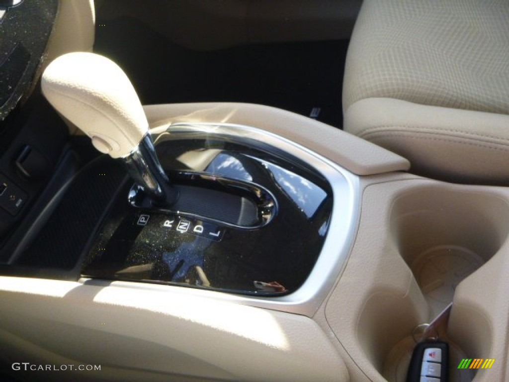 2015 Rogue S AWD - Arctic Blue Metallic / Almond photo #19