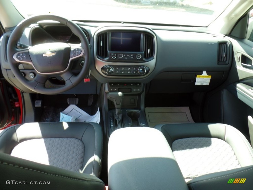 2015 Chevrolet Colorado Z71 Extended Cab 4WD Dashboard Photos