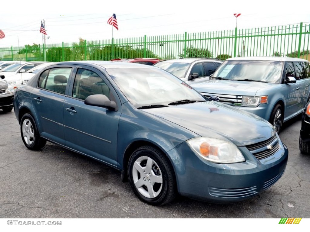 2005 Cobalt Sedan - Blue Granite Metallic / Gray photo #5