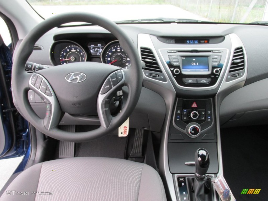 2016 Hyundai Elantra SE Gray Dashboard Photo #102363824