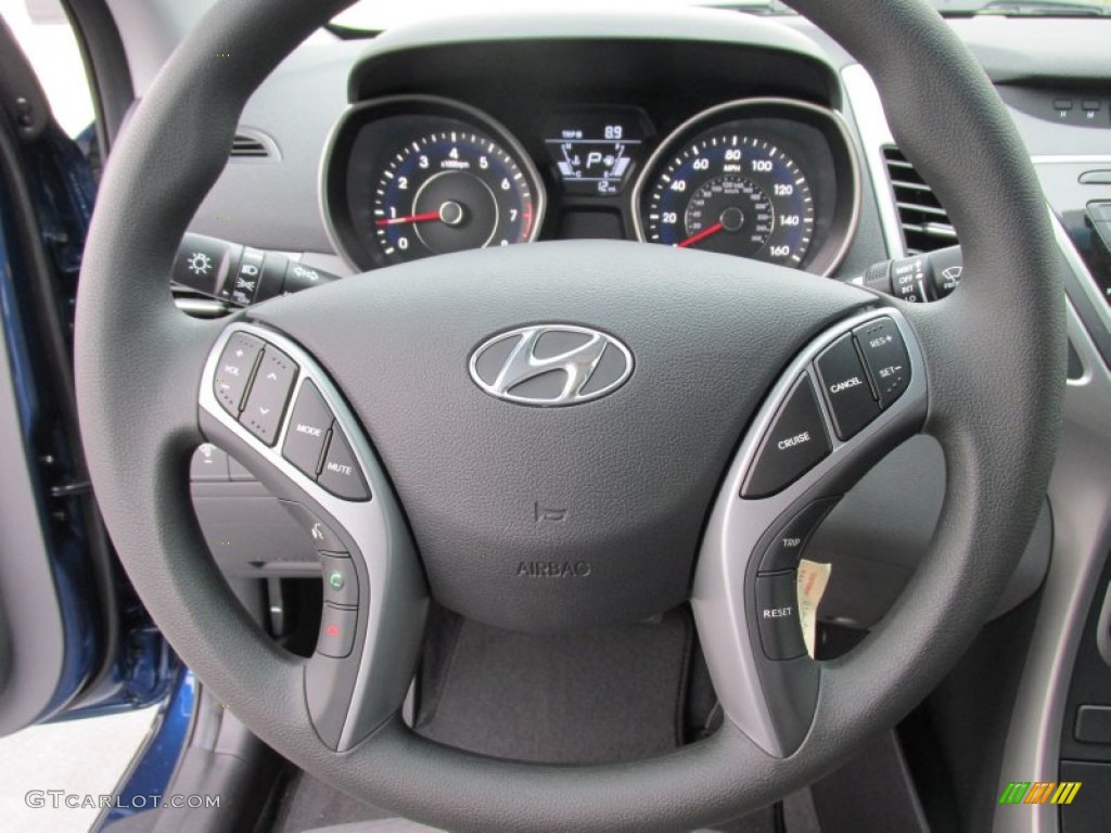 2016 Hyundai Elantra SE Steering Wheel Photos