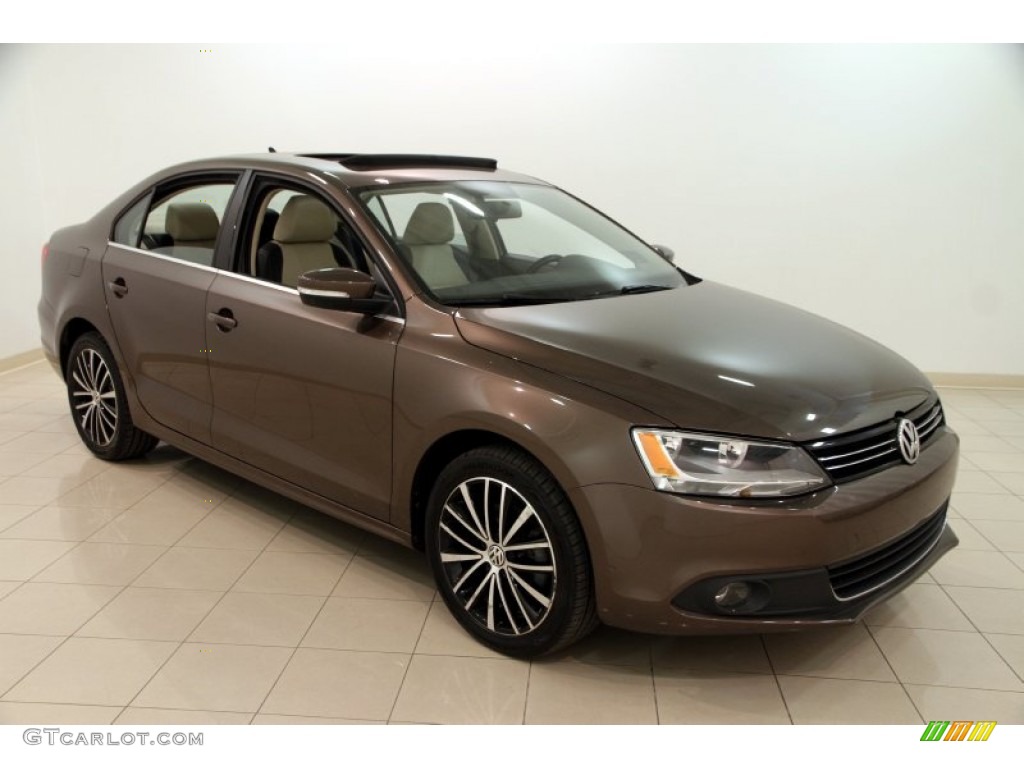 2012 Toffee Brown Metallic Volkswagen Jetta SEL Sedan 102343234 Photo