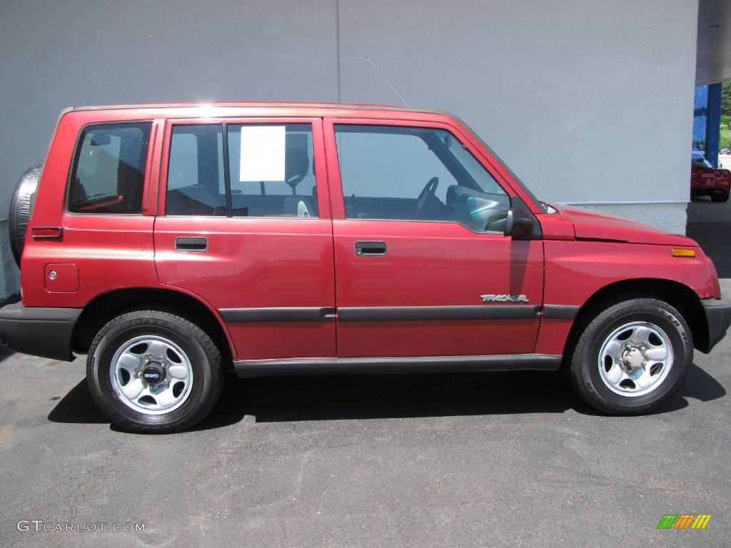 1998 Tracker Hard Top 4x4 - Sunset Red Metallic / Charcoal photo #7