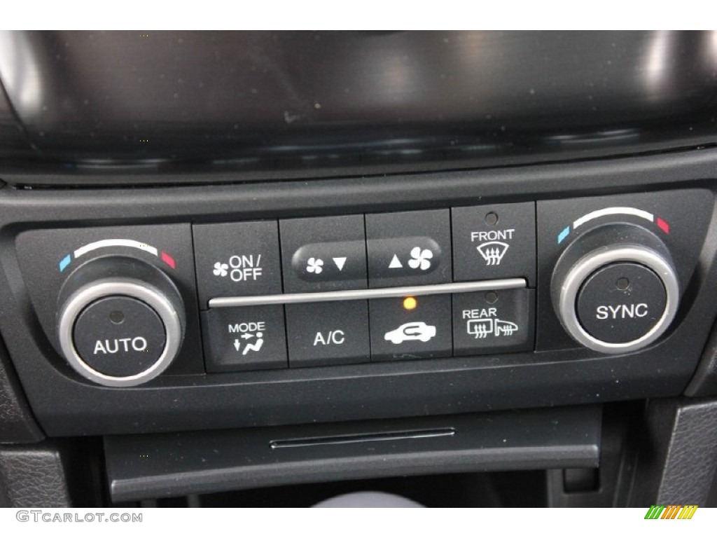 2016 Acura ILX Standard ILX Model Controls Photo #102369665