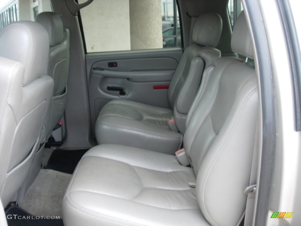 2004 Suburban 1500 LT 4x4 - Silver Birch Metallic / Gray/Dark Charcoal photo #11