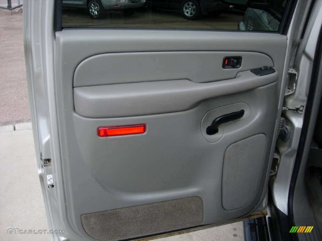 2004 Suburban 1500 LT 4x4 - Silver Birch Metallic / Gray/Dark Charcoal photo #12