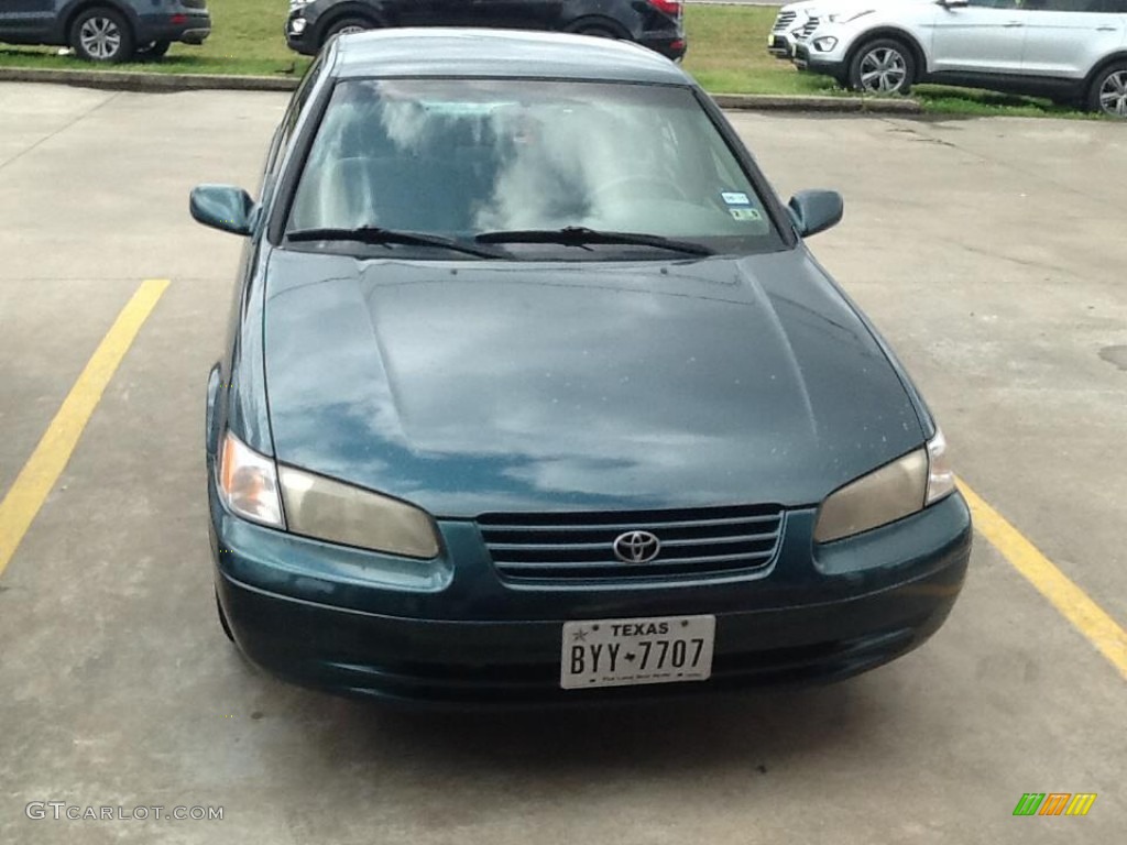 1997 Camry LE - Classic Green Pearl / Gray photo #1
